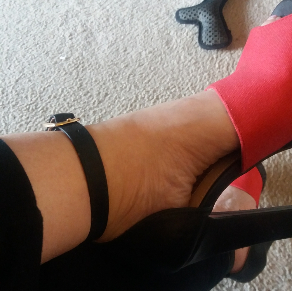 Heels - Picture 5 of 7